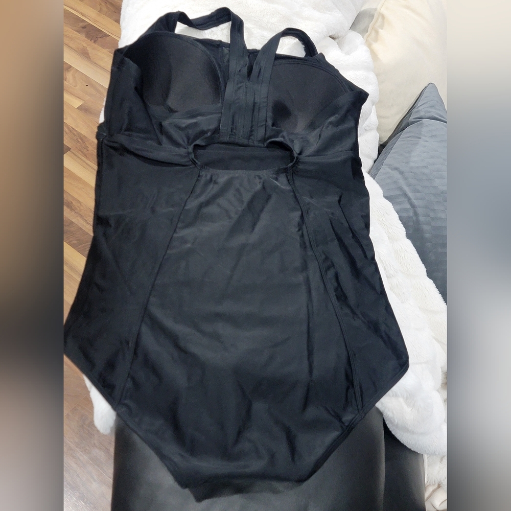 Active Wireless Racerback One Piece Swimsuit - image 8